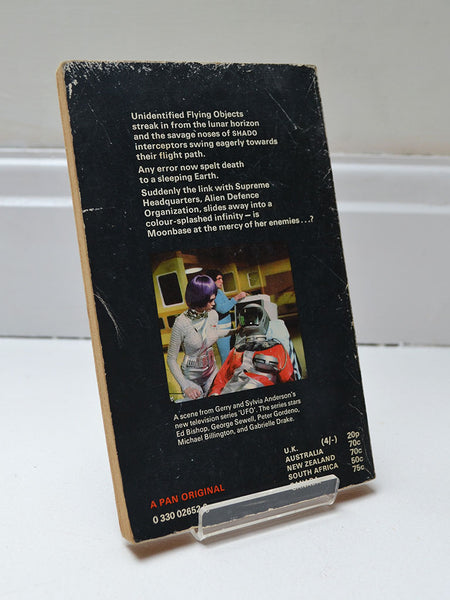 Gerry Anderson's UFO 2 by Robert Miall (Pan Books / 1971)