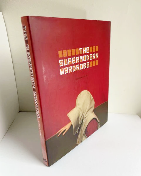 Supermodern_Wardrobe_S_9c45122